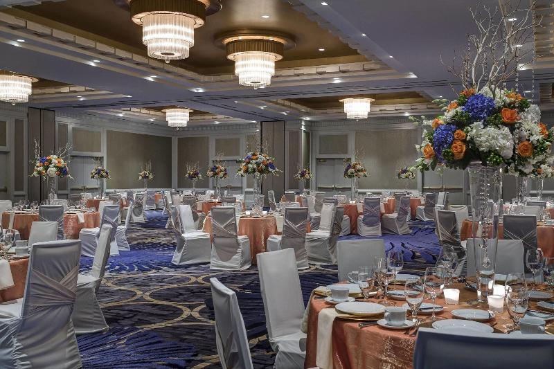 Отель Seattle Marriott Waterfront