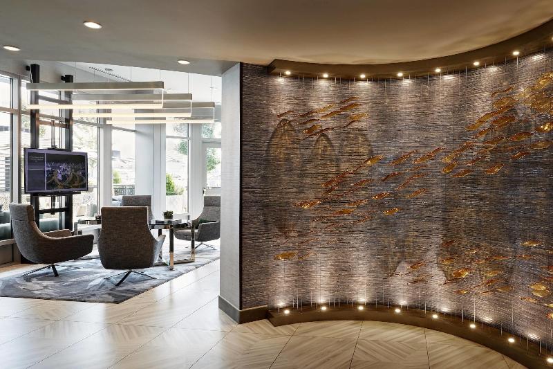 Отель Seattle Marriott Waterfront