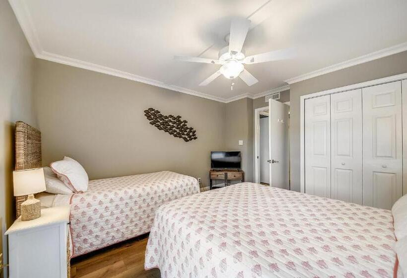 בית מלון כפרי Shorewood Villa Unit 210