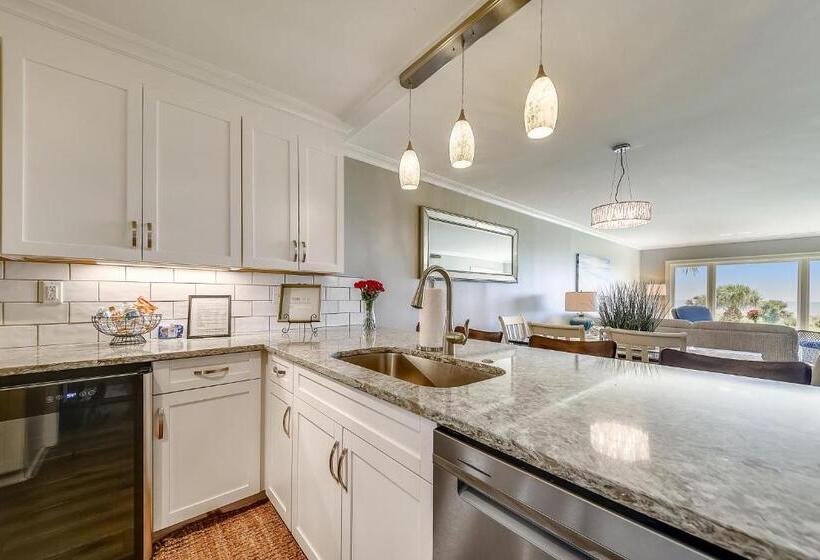 Отель Shorewood Villa Unit 210