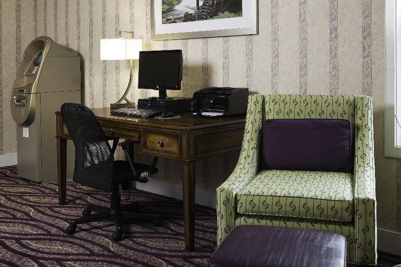 Smart Suites, Ascend Hotel Collection