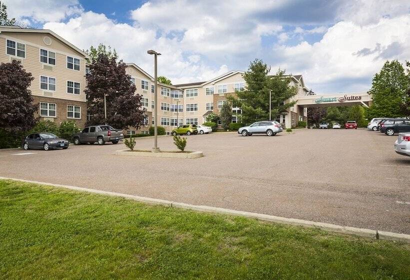 Smart Suites, Ascend Hotel Collection