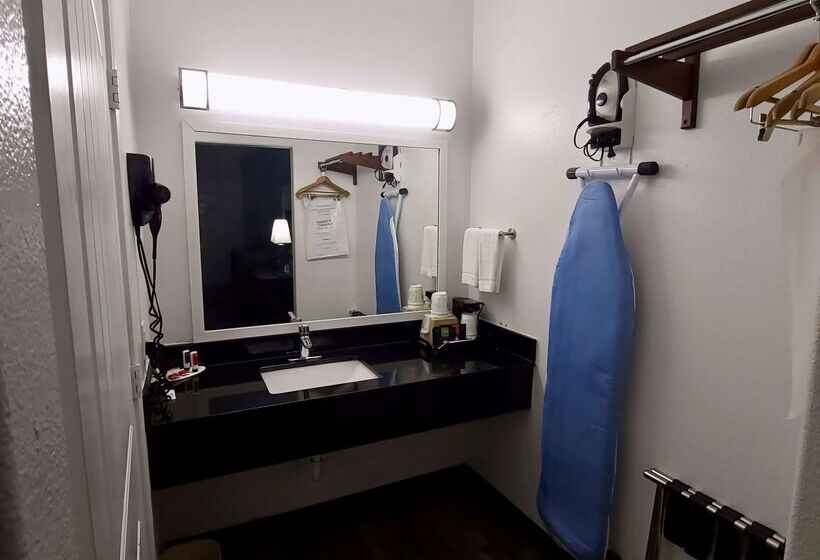 酒店 Super 8 By Wyndham Forney/east Dallas