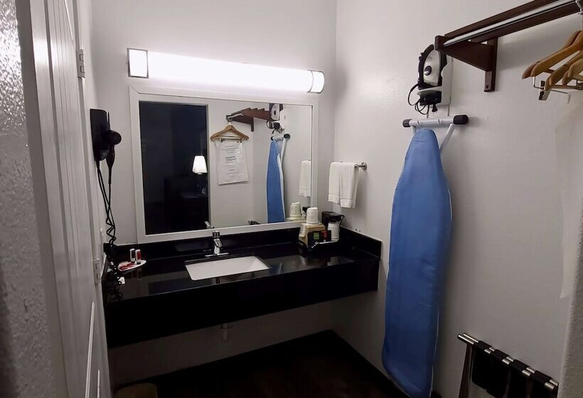 酒店 Super 8 By Wyndham Forney/east Dallas