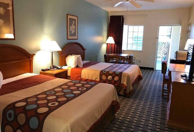 酒店 Super 8 By Wyndham Forney/east Dallas