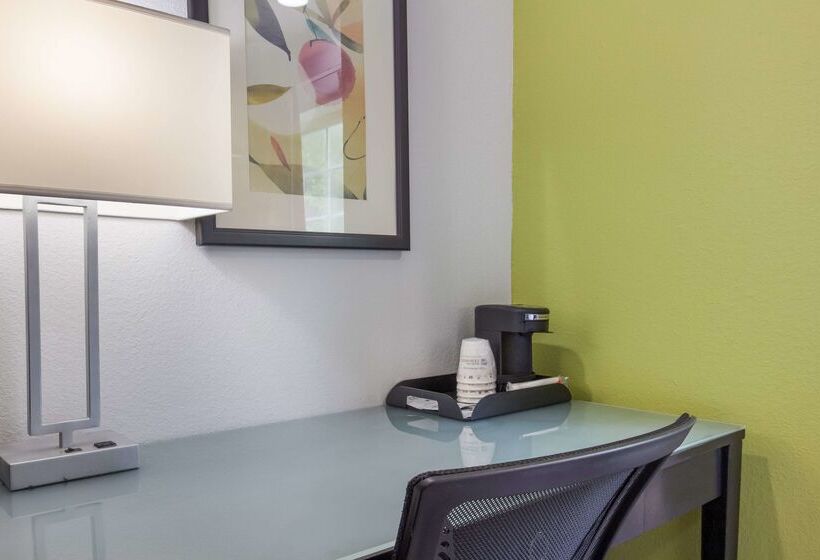 Отель Quality Inn Shallotte Near Ocean Isle Beach