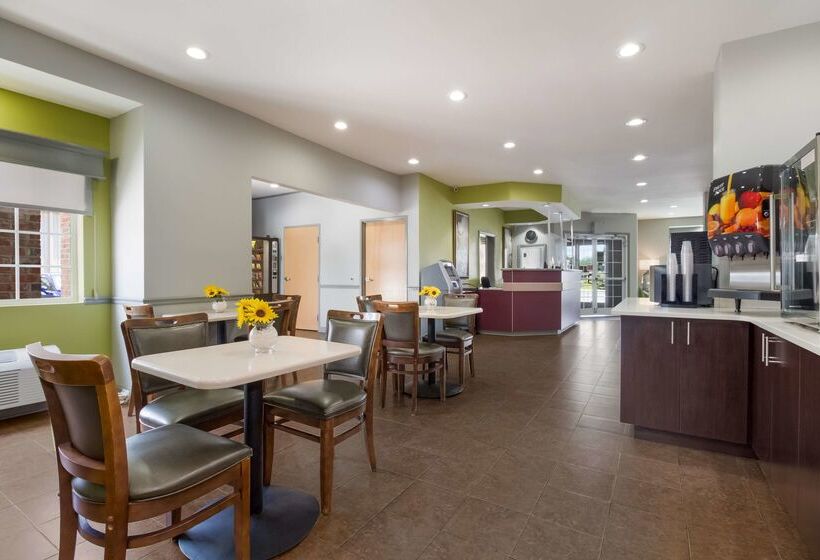 Отель Quality Inn Shallotte Near Ocean Isle Beach