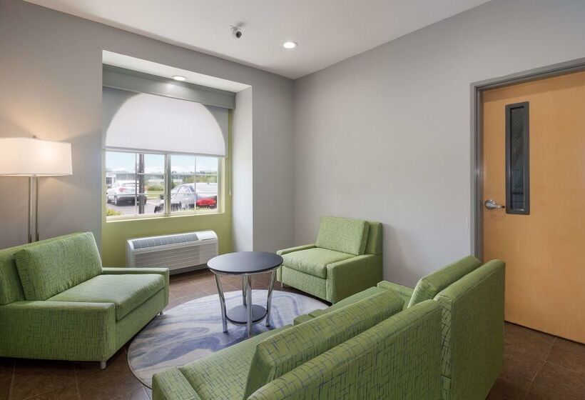 Отель Quality Inn Shallotte Near Ocean Isle Beach