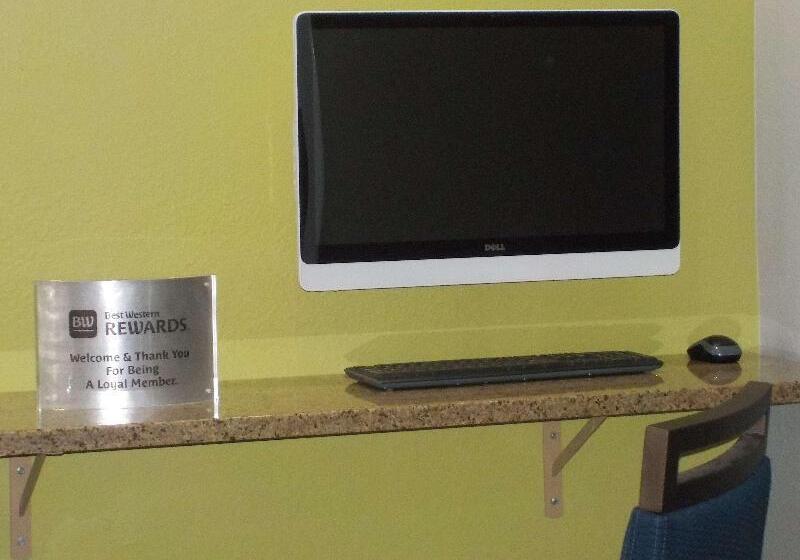 Отель Quality Inn Shallotte Near Ocean Isle Beach