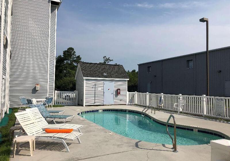 Отель Quality Inn Shallotte Near Ocean Isle Beach