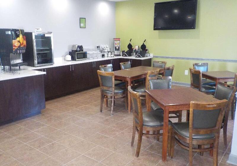 Отель Quality Inn Shallotte Near Ocean Isle Beach