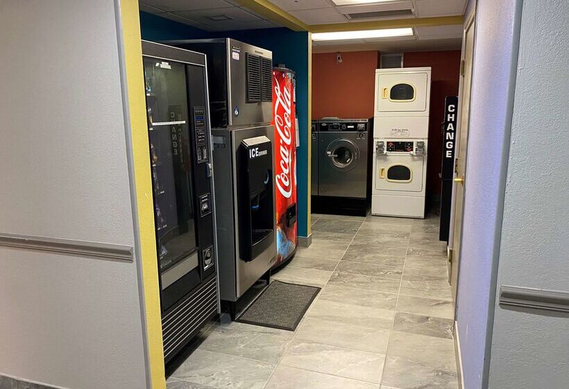 酒店 Best Western Louisville Airport Expo