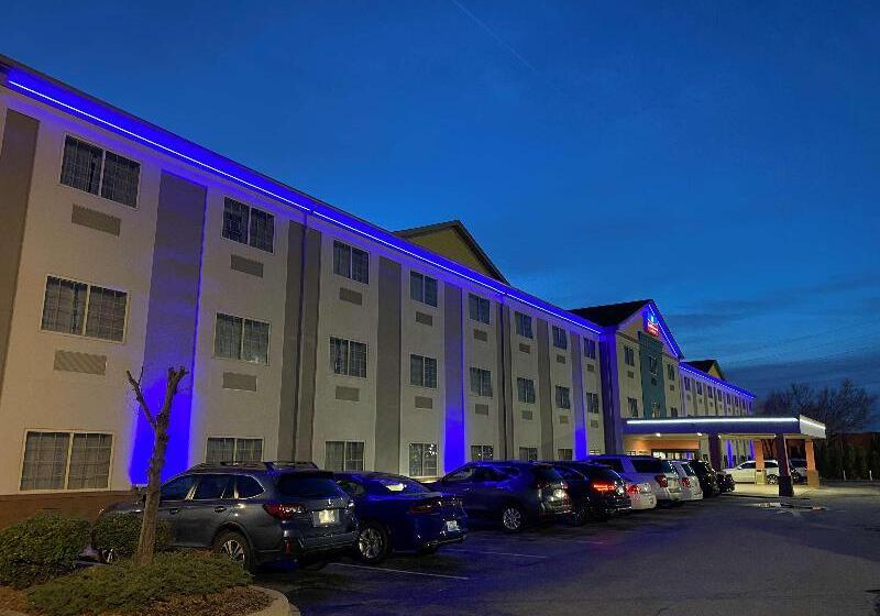 酒店 Best Western Louisville Airport Expo