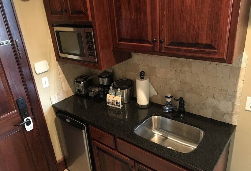 Отель The Eldridge