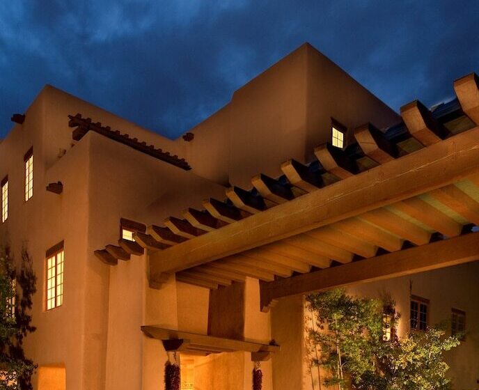 בית מלון כפרי The Hacienda & Spa