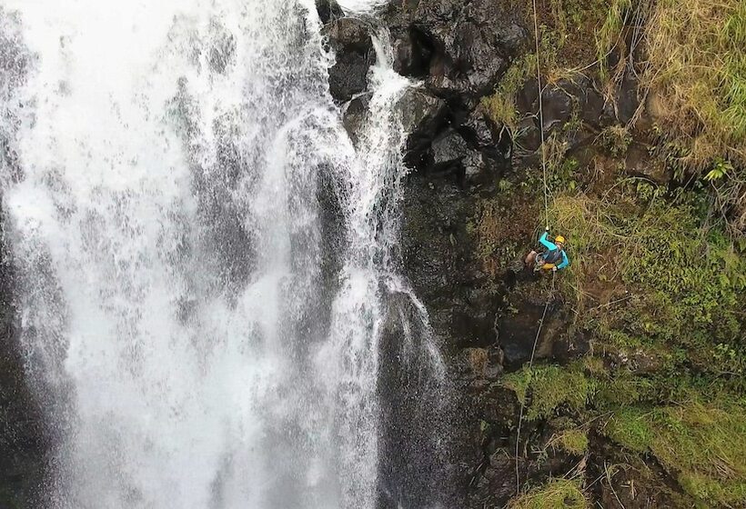 호텔 The Inn At Kulaniapia Falls