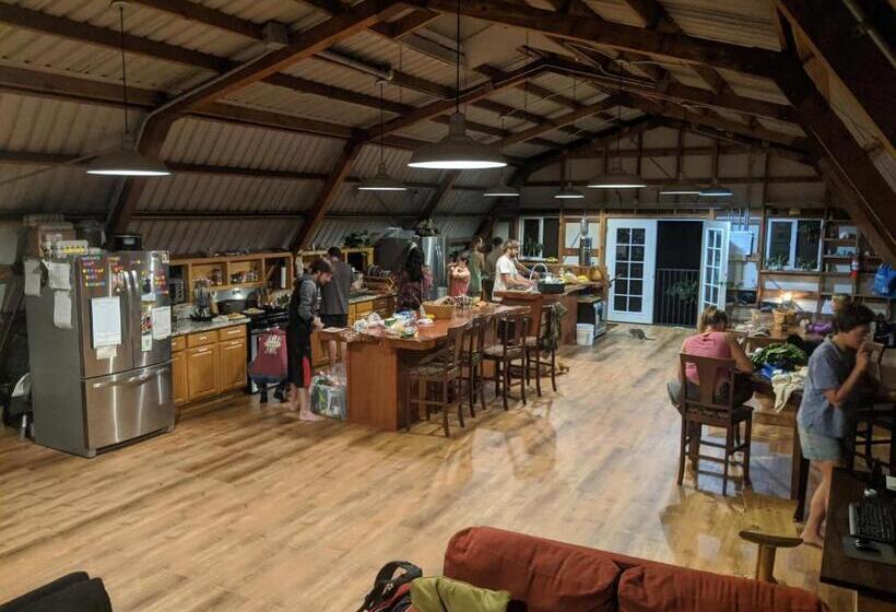 호텔 The Inn At Kulaniapia Falls