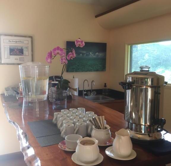 호텔 The Inn At Kulaniapia Falls