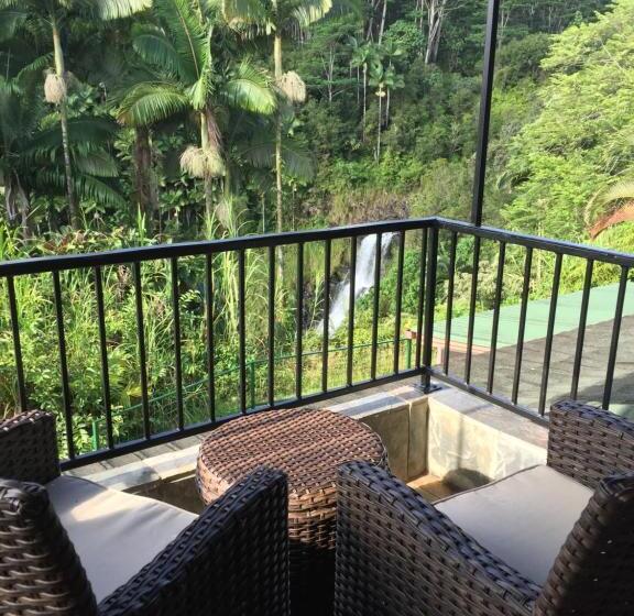 호텔 The Inn At Kulaniapia Falls