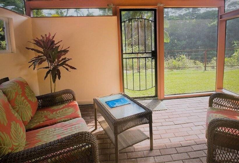 호텔 The Inn At Kulaniapia Falls