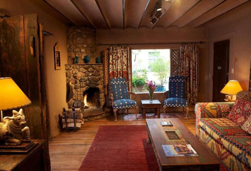 هتل The Inn Of The Five Graces