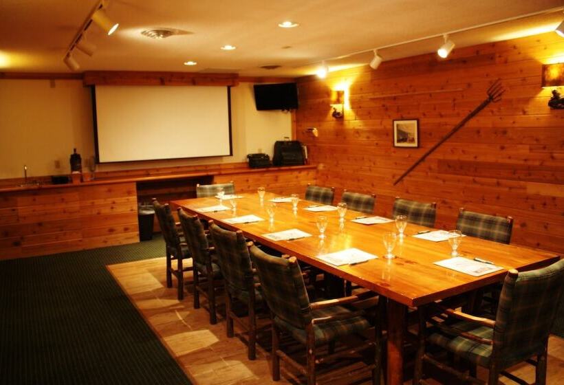 فندق The Lodge At Crooked Lake