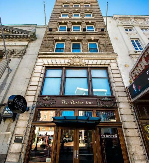 Отель The Parker Inn And Suites