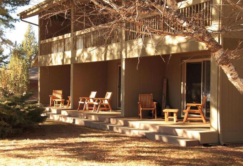 هتل The Pines At Sunriver