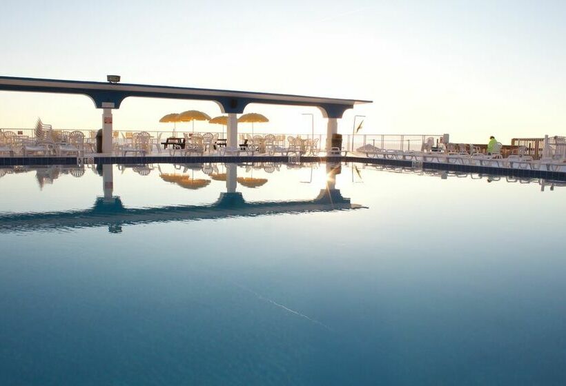 فندق The Suites At Americano Beach