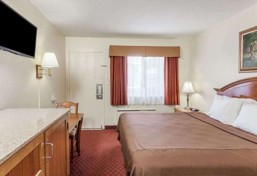 فندق Travelodge Inn & Suites By Wyndham Fullerton