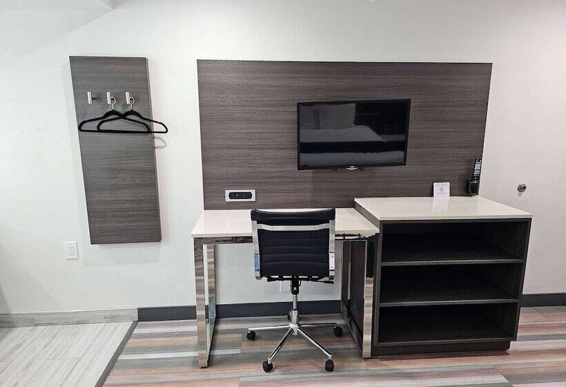 فندق Travelodge Inn & Suites By Wyndham Fullerton