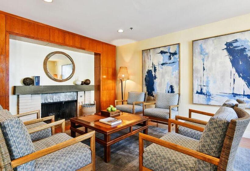 فندق Waters Edge