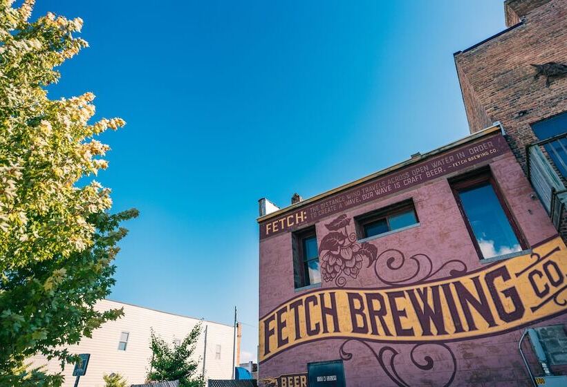 酒店 Weathervane Inn