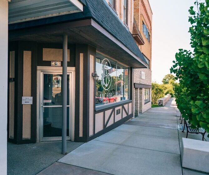 酒店 Weathervane Inn