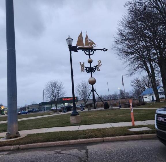 酒店 Weathervane Inn