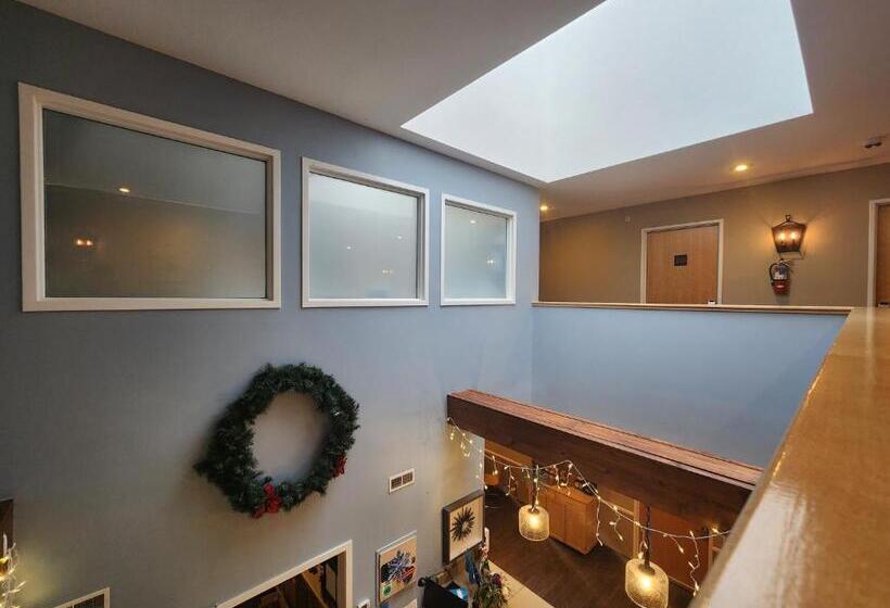 酒店 Weathervane Inn