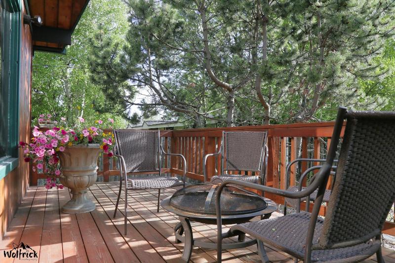 Jewel Lake Bed And Breakfast