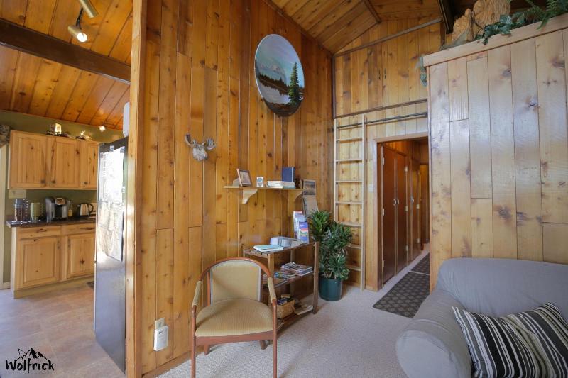 Jewel Lake Bed And Breakfast