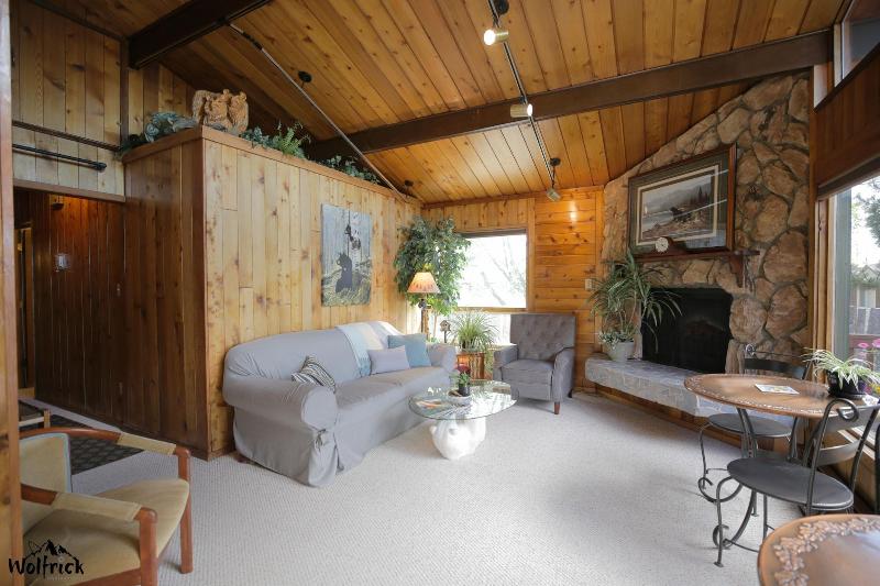 Jewel Lake Bed And Breakfast