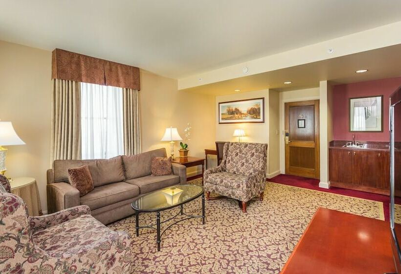 Marcus Whitman Hotel And Conference Center