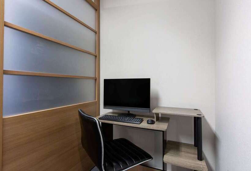 Microtel Inn & Suites By Wyndham Augusta/riverwatch