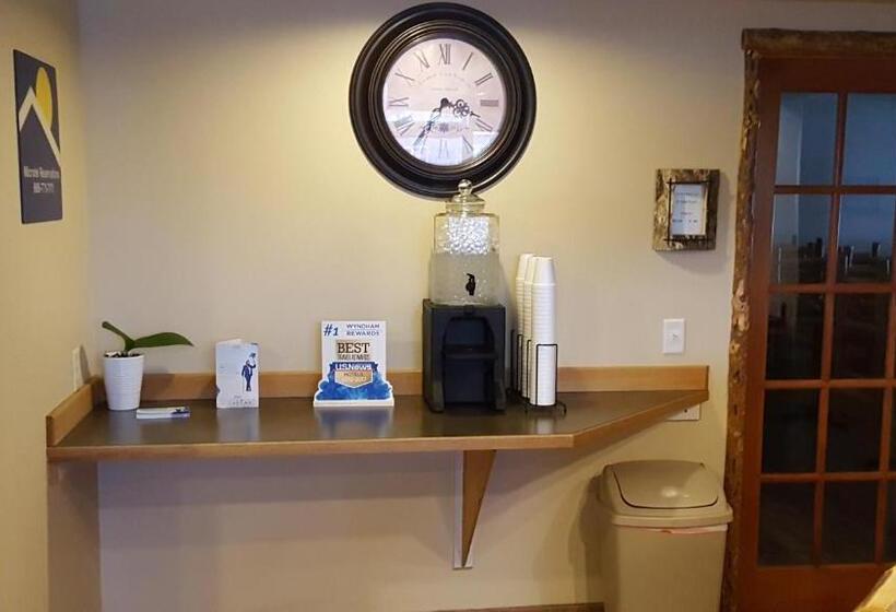 Microtel Inn & Suites By Wyndham Bozeman