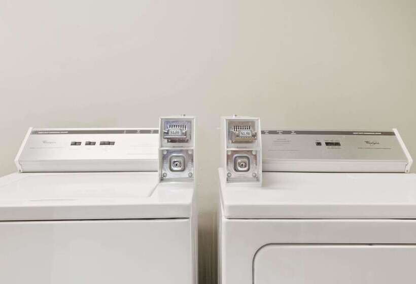 Microtel Inn & Suites By Wyndham Brandon