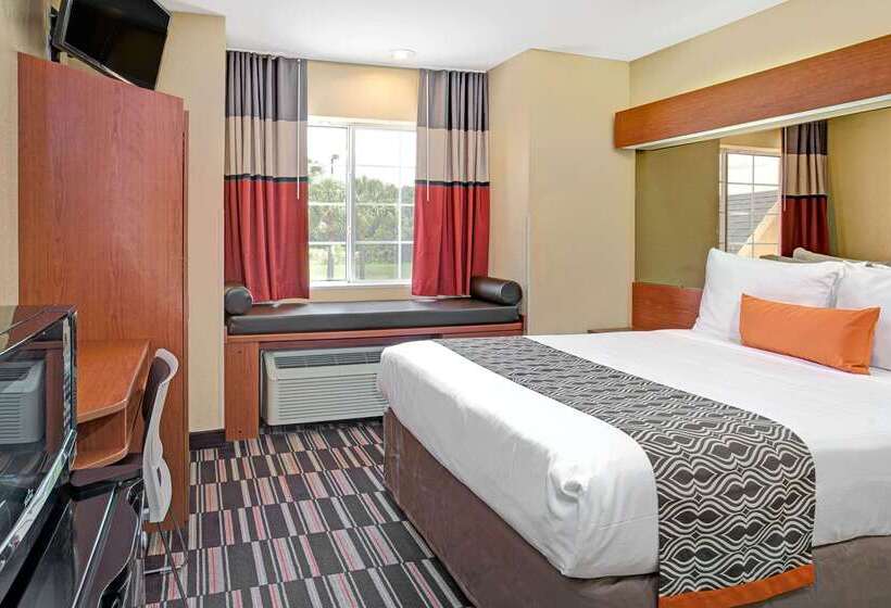 Microtel Inn & Suites By Wyndham Bushnell