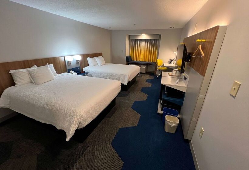 Microtel Inn & Suites By Wyndham Charlotte/northlake