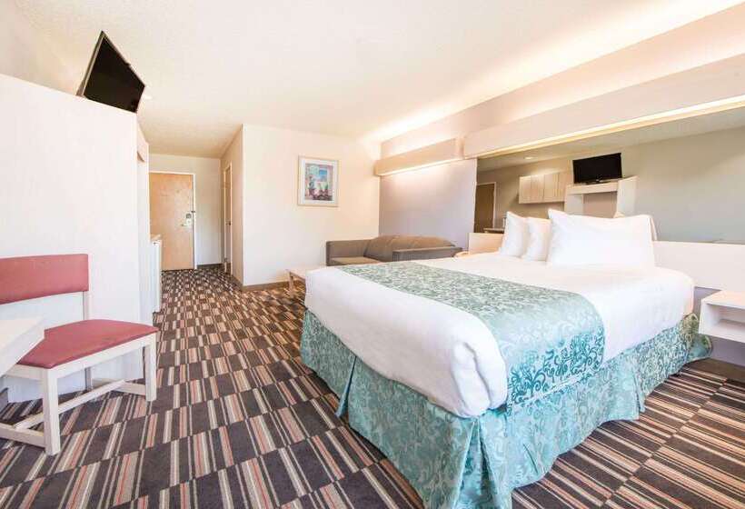 Microtel Inn & Suites Claremore