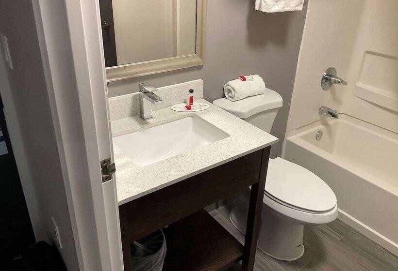 Microtel Inn And Suites Clarksville