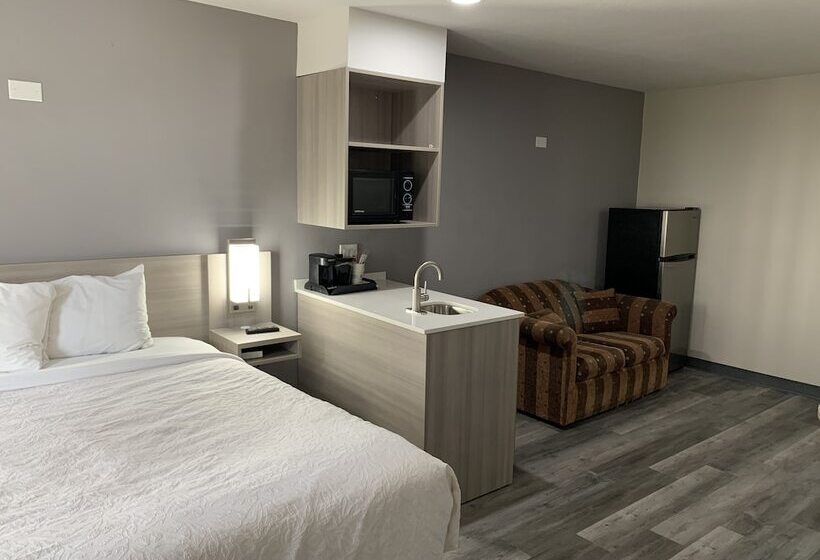 Microtel Inn And Suites Clarksville