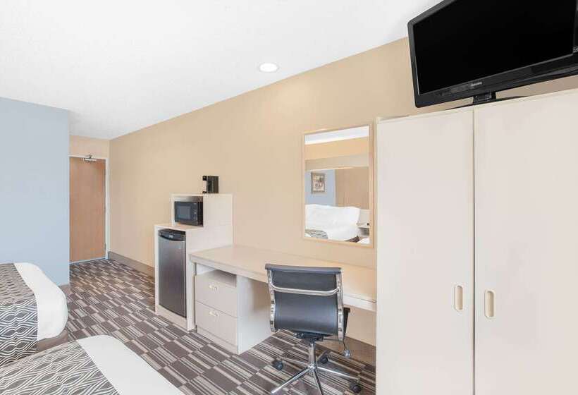 Microtel Inn And Suites Clear Lake