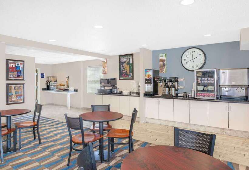 Microtel Inn And Suites Clear Lake